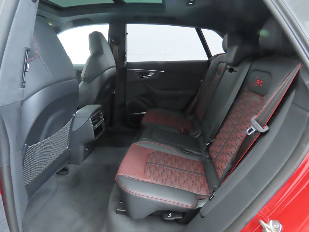 Thumbnail: 2025 Audi RS Q8 - 23