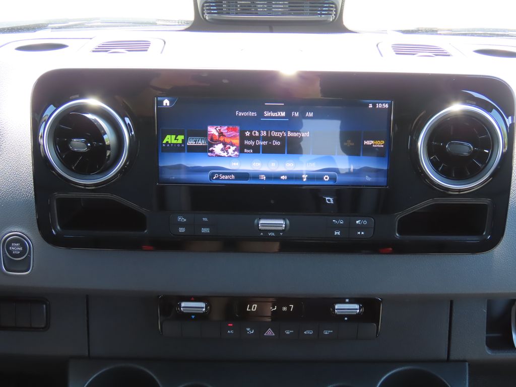 Thumbnail: 2025 Mercedes-Benz Sprinter - 15