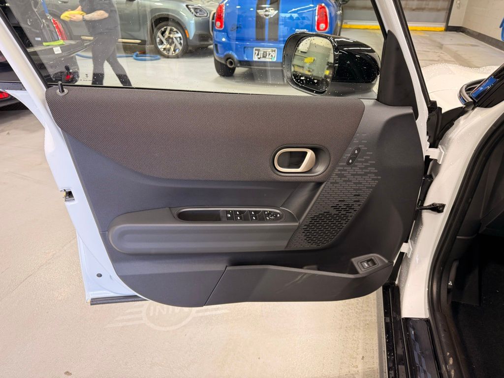 Thumbnail: 2026 MINI Cooper - 10