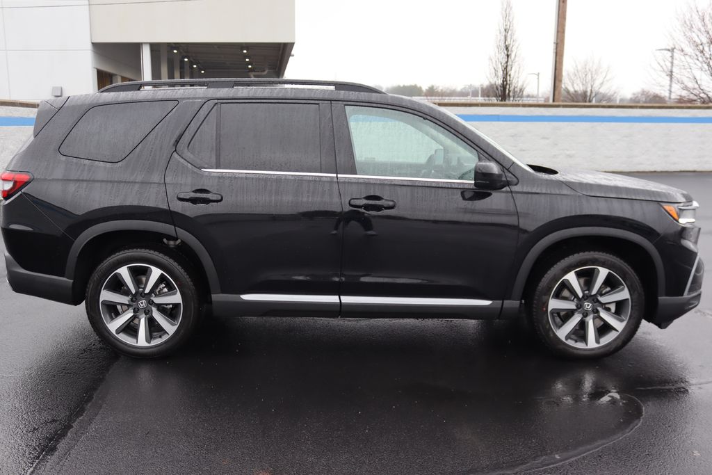 2025 Honda Pilot Touring 6