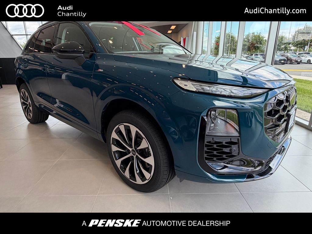 Thumbnail: 2026 Audi Q3 - 1