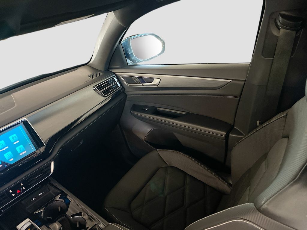 2024 Volkswagen Atlas Cross Sport SE w/Tech - Photo 24