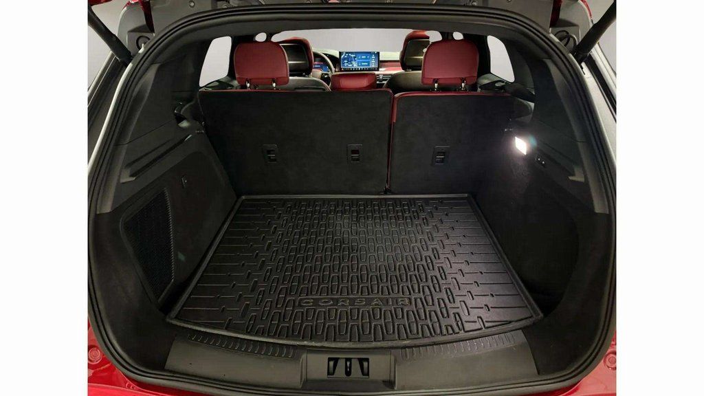 Certified Used 2023 Red Carpet Metallic Tinted Clearcoat Lincoln Reserve image 28