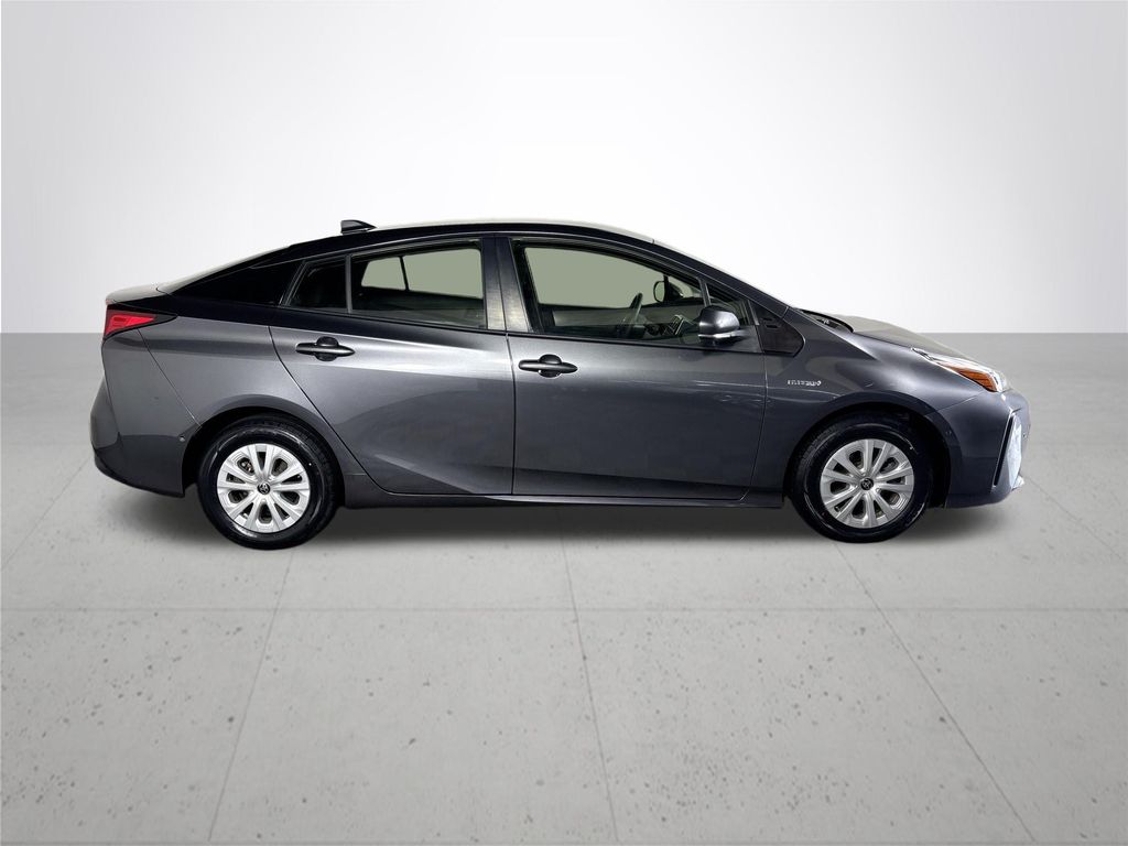 2021 Toyota Prius L
