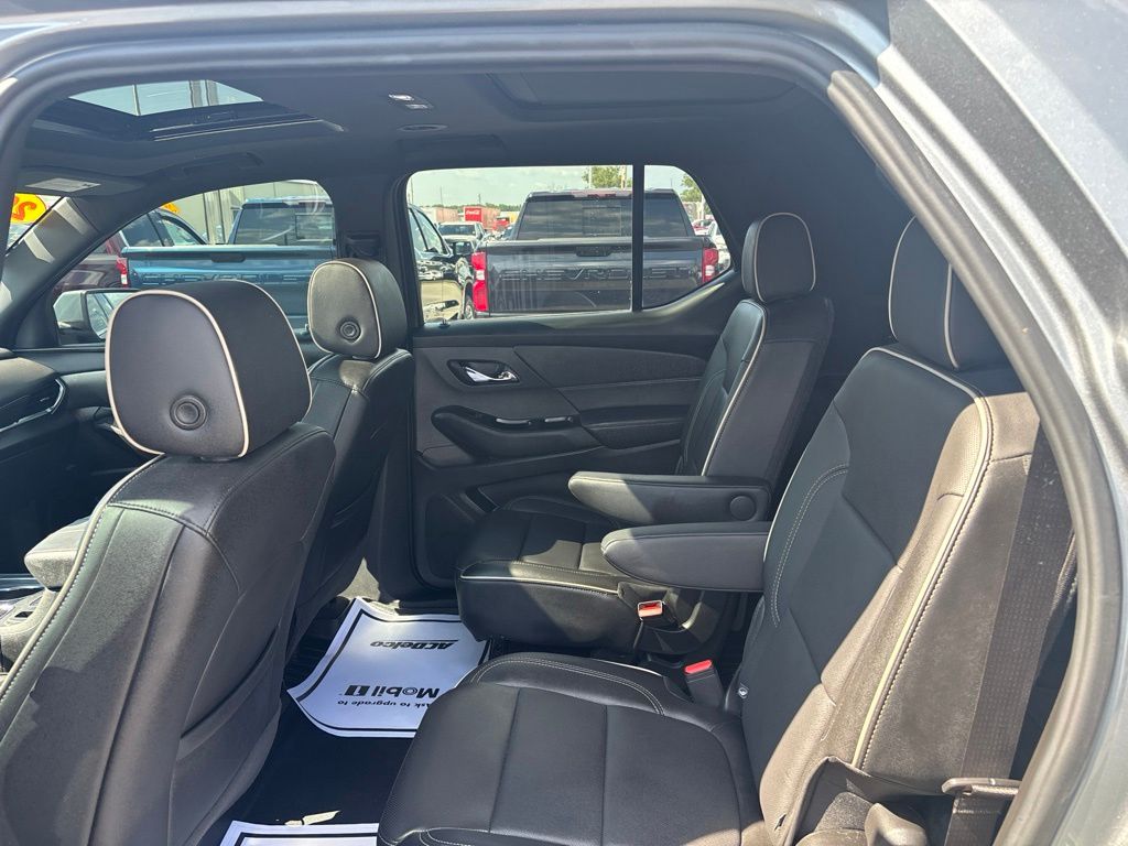 Used 2023 Chevrolet Traverse SUV