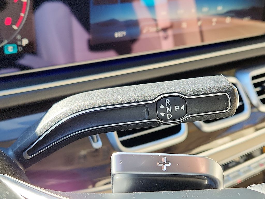 Thumbnail: 2026 Mercedes-Benz GLE - 10