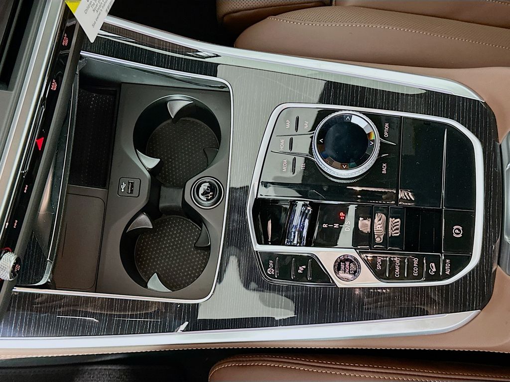 Thumbnail: 2026 BMW X5 - 15