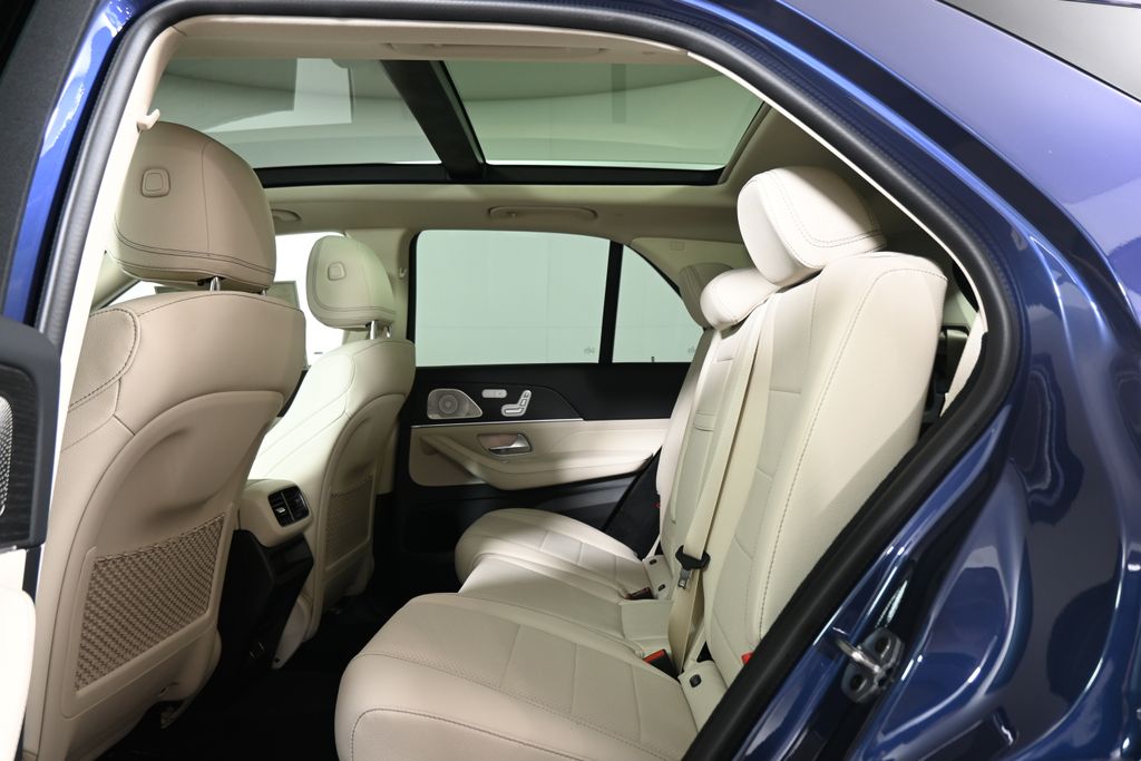 Thumbnail: 2026 Mercedes-Benz GLE - 29