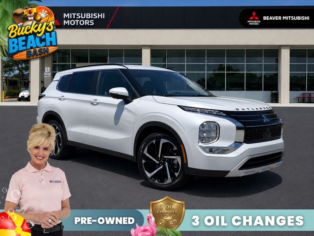 2023 Mitsubishi Outlander SE 2WD's photo