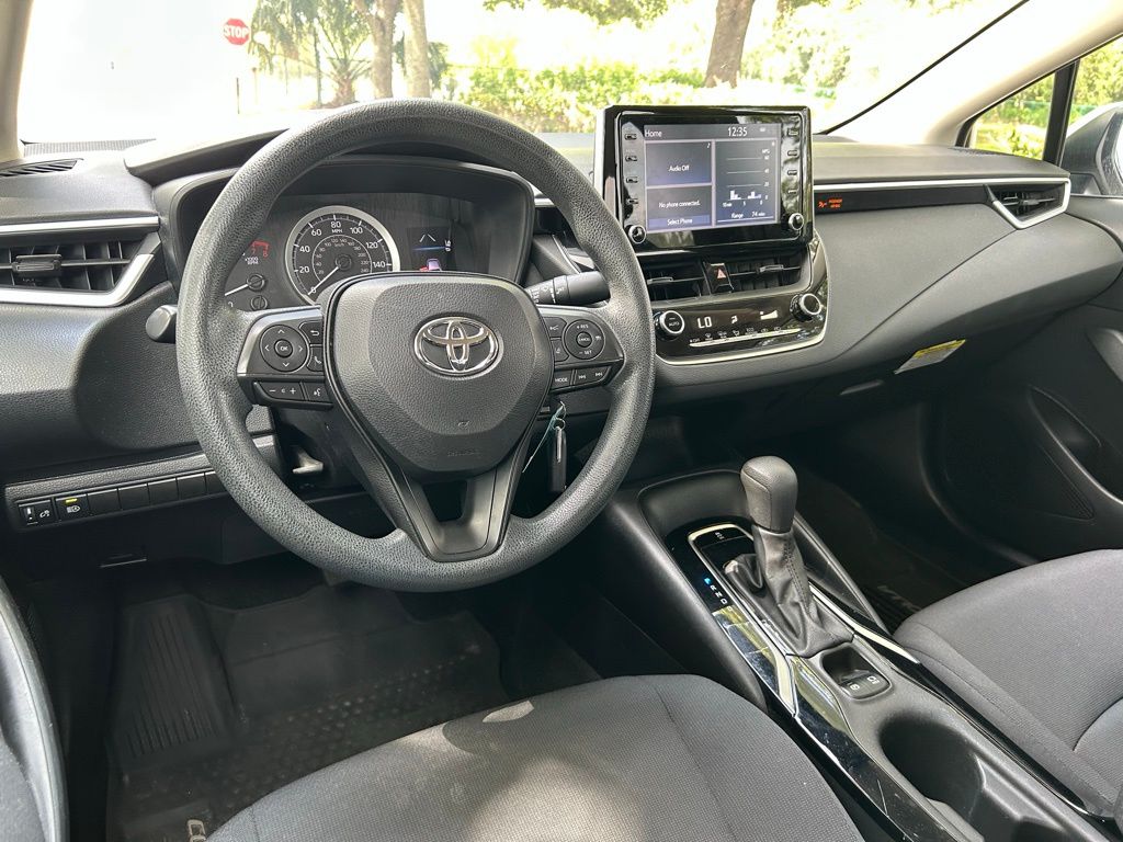 2020 Toyota Corolla LE 12
