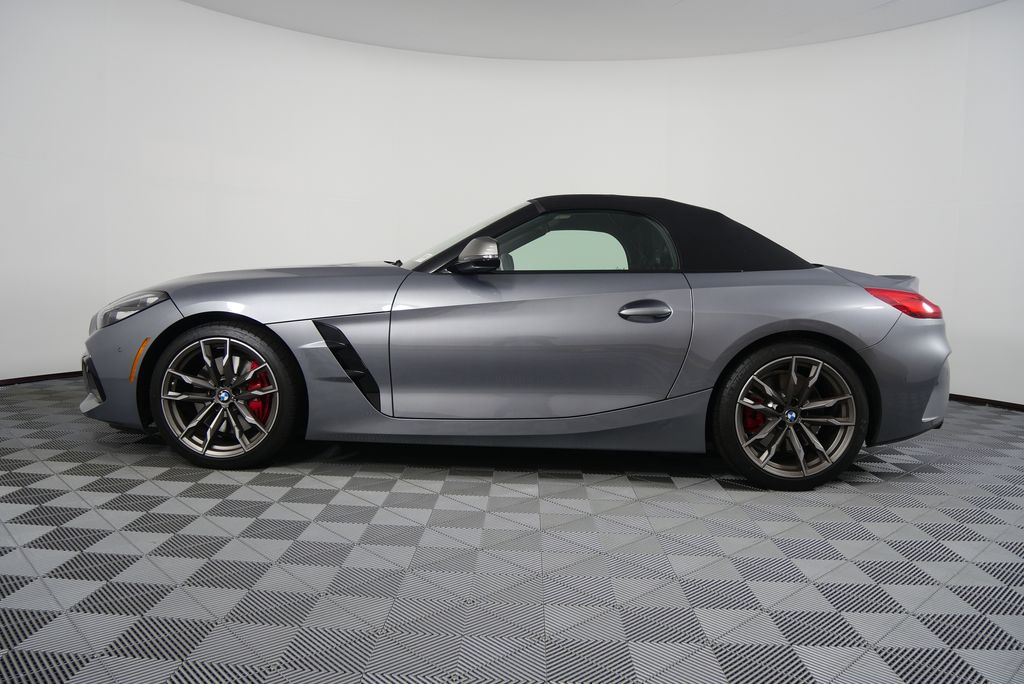 2025 BMW Z4 M40i 9