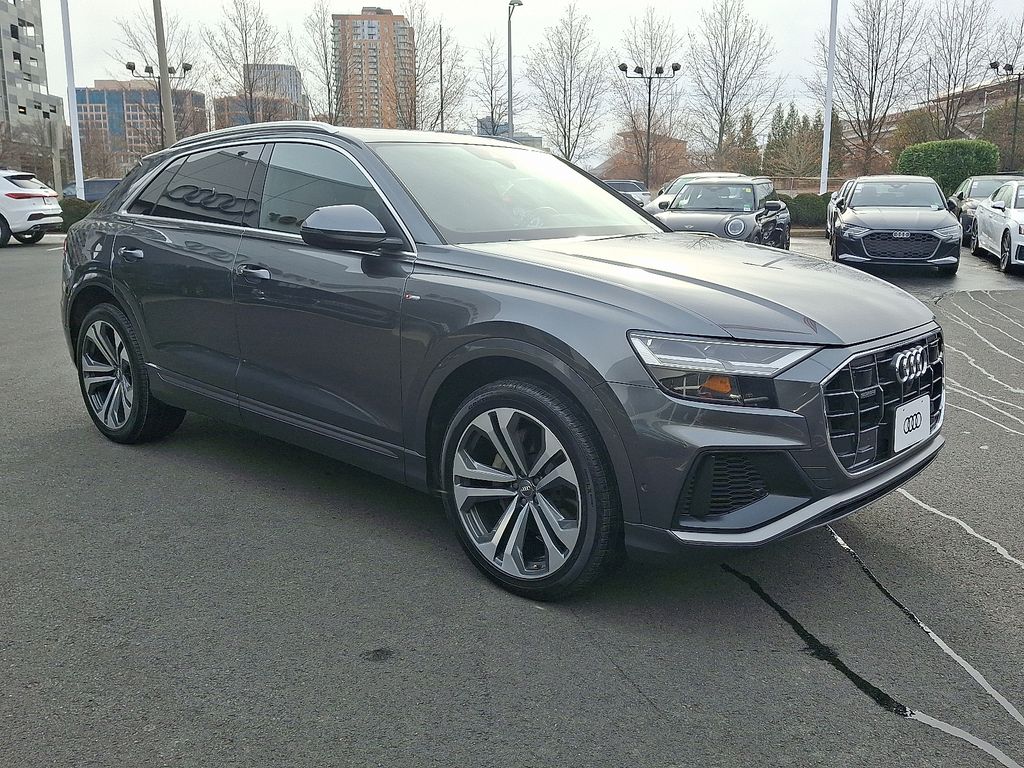 Thumbnail: 2020 Audi Q8 - 3