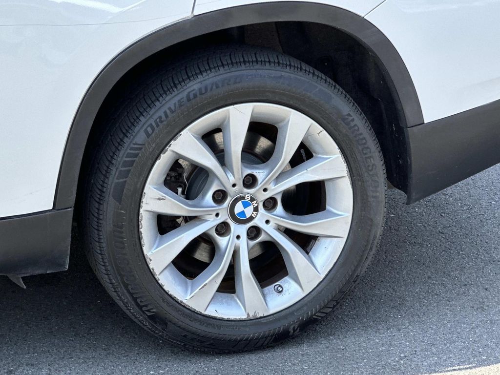 Thumbnail: 2014 BMW X1 - 16