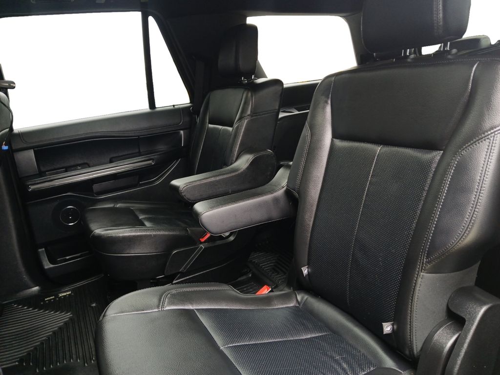 Black 2020 Ford Expedition XLT RWD SUV / Crossover 4X2 Automatic