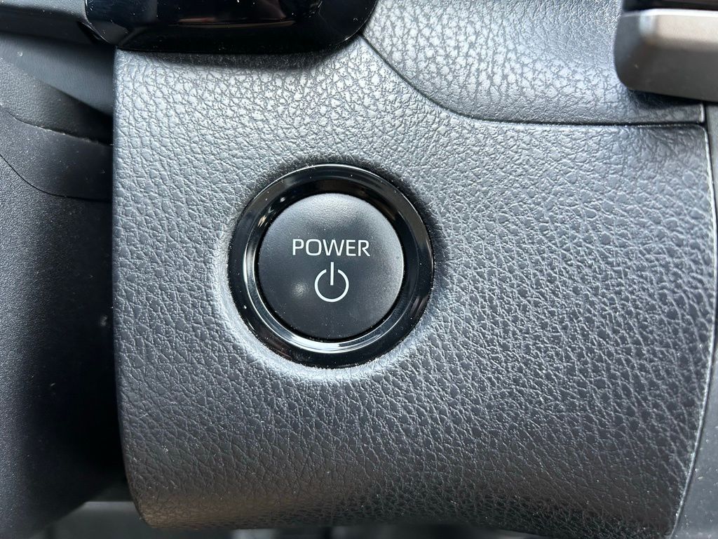 Thumbnail: 2025 Toyota Camry - 28