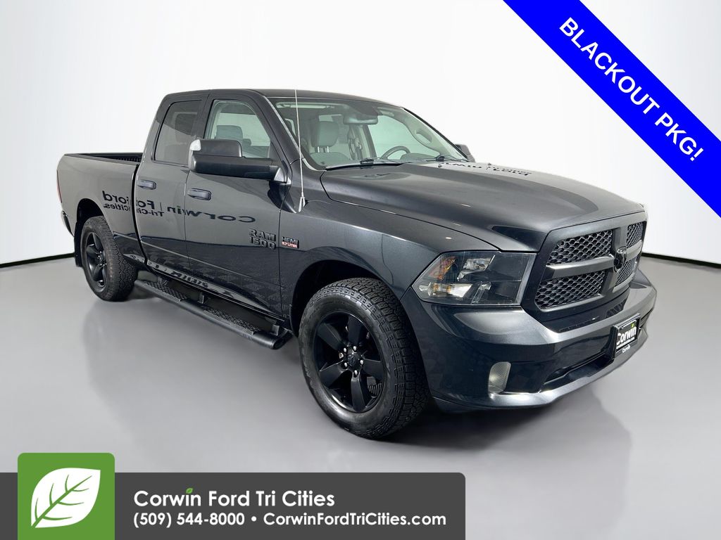 Brilliant Black Crystal Pearlcoat 2016 RAM 1500 Pickup Truck Four-Wheel Drive 8-Speed Automatic