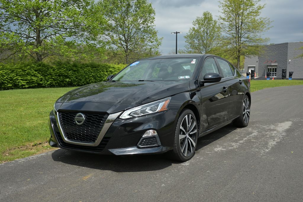  2019 Nissan Altima 2.5 SR FWD   