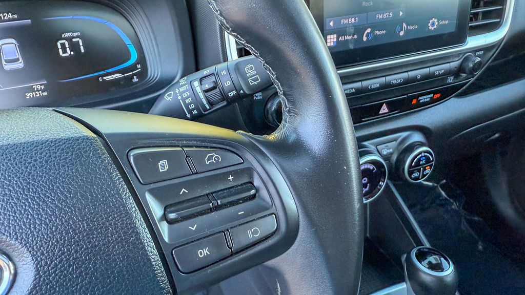 Used 2024 Hyundai Venue SEL 4D Sport Utility