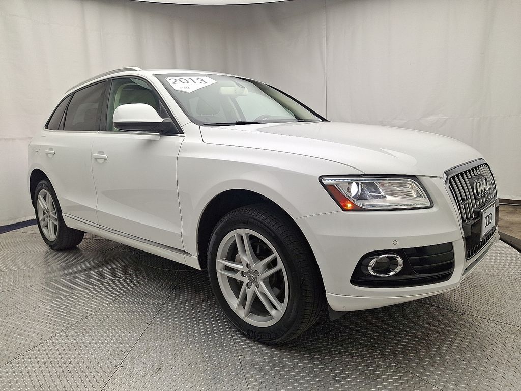 Thumbnail: 2013 Audi Q5 - 3