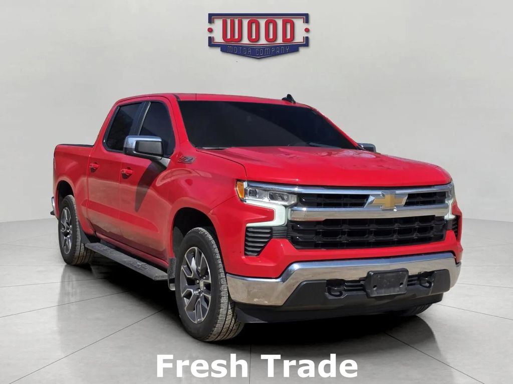 2022 Chevrolet Silverado 1500 LT Crew Cab 4WD