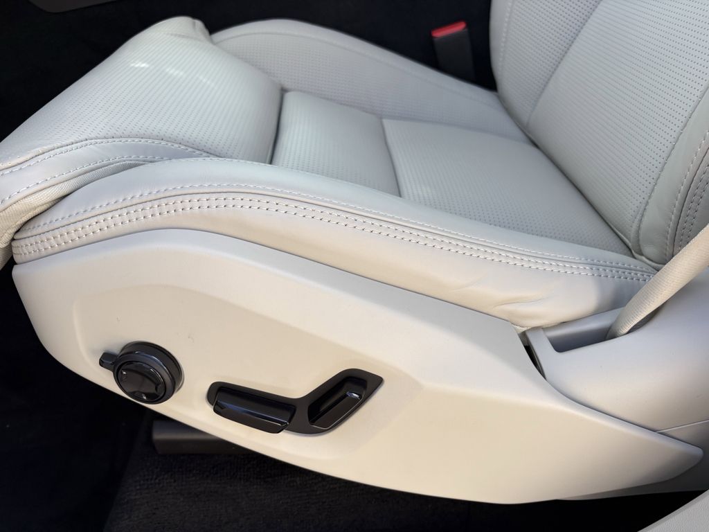 New 2026 Blue Volvo B6 Ultra image 13