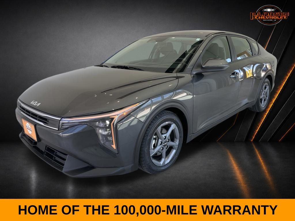 Interstellar Gray 2025 Kia K4 Sedan Front-Wheel Drive Continuously Variable Transmission