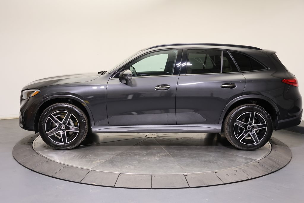 Thumbnail: 2027 Mercedes-Benz GLC - 4