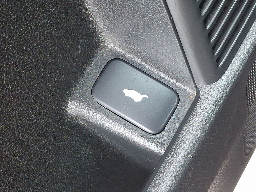 Thumbnail: 2011 Honda Pilot - 28