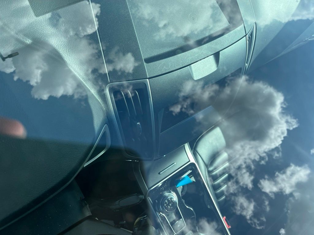 2020 Agate Black Ford Edge SEL AWD SUV