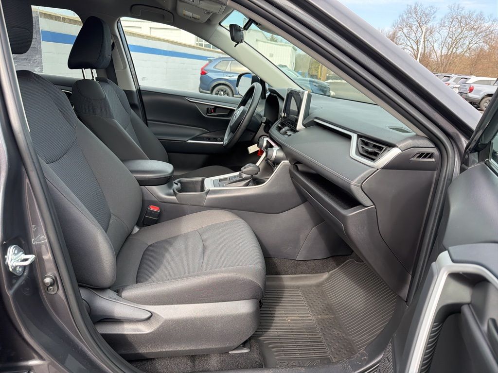 Thumbnail: 2024 Toyota RAV4 - 24