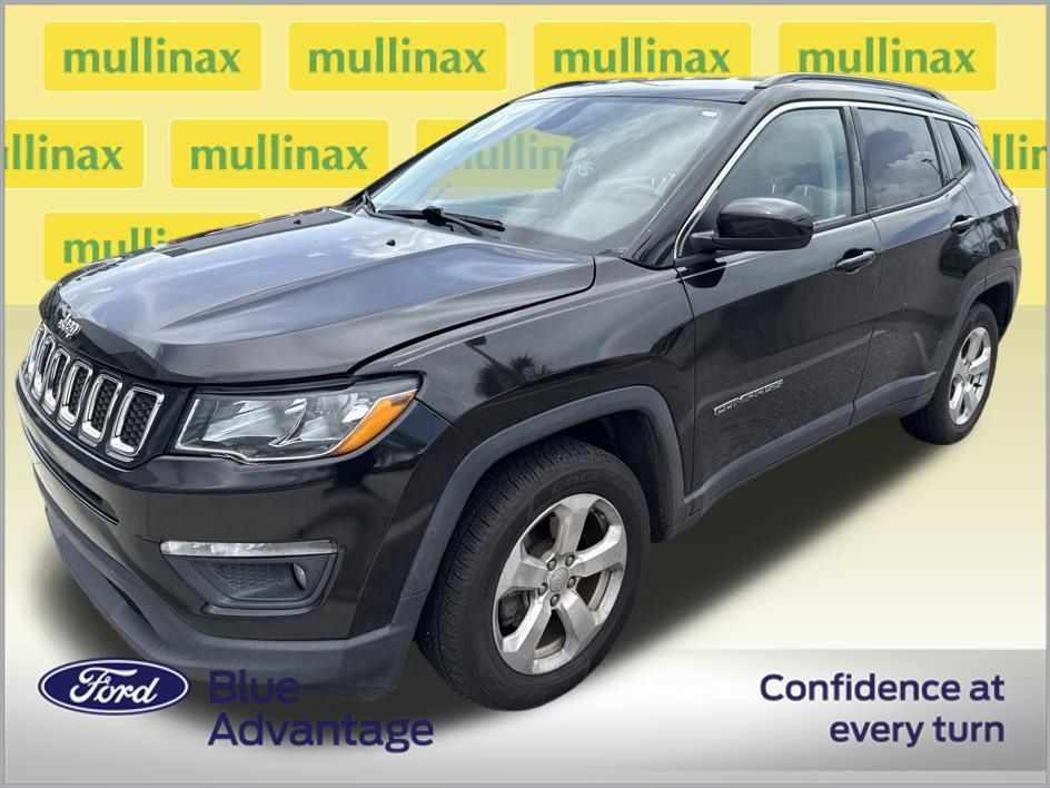 Certified Used 2018 Black Jeep Latitude image 2