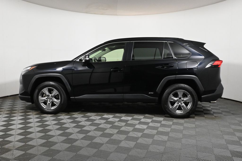 Thumbnail: 2022 Toyota RAV4 - 2
