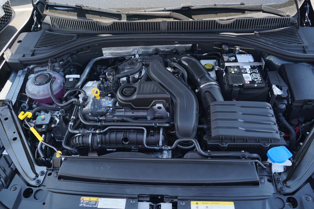 Thumbnail: 2025 Volkswagen Jetta - 12