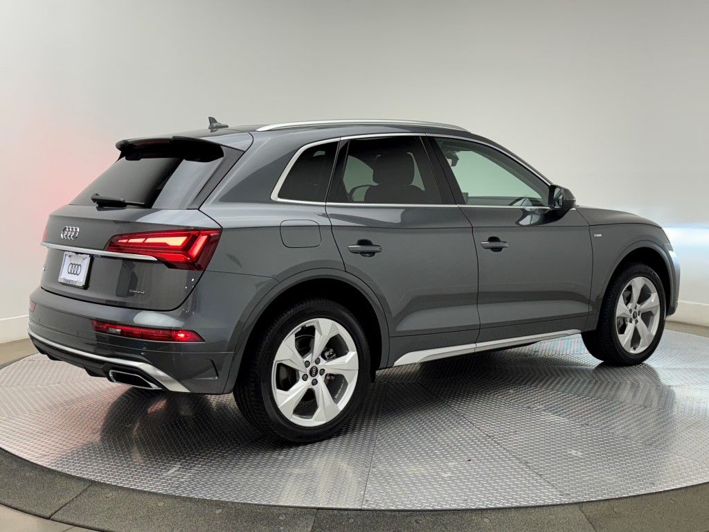 Thumbnail: 2025 Audi Q5 - 12