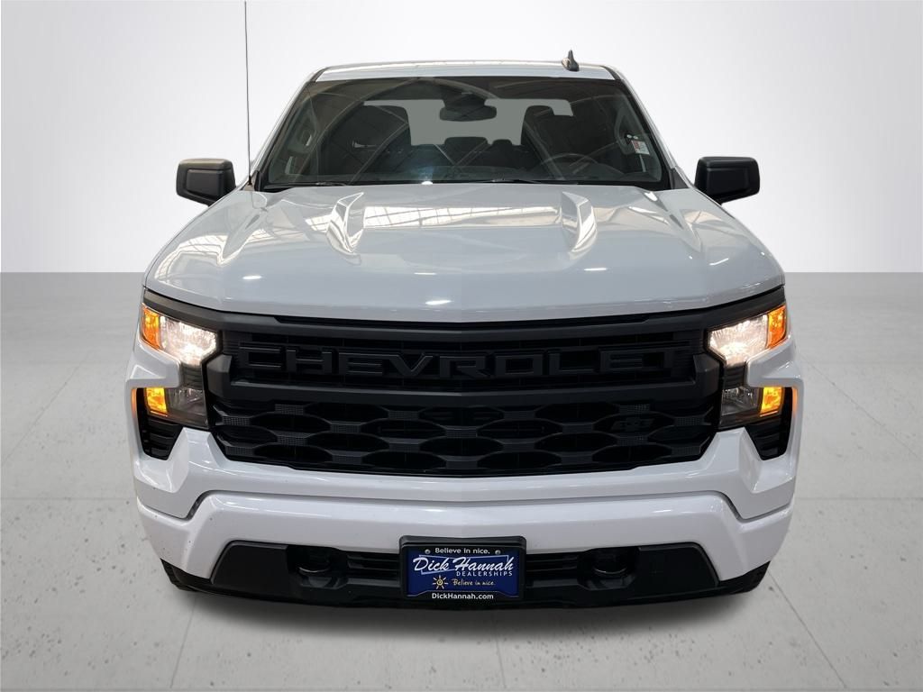 2024 Chevrolet Silverado 1500 Custom photo 3