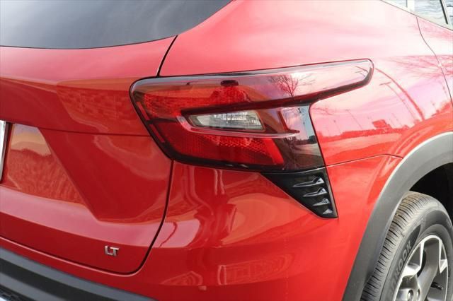 Thumbnail: 2026 Chevrolet Trax - 7