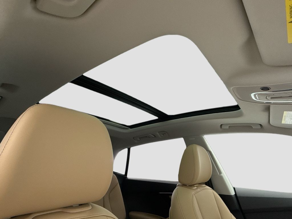 Thumbnail: 2026 Audi Q8 - 18