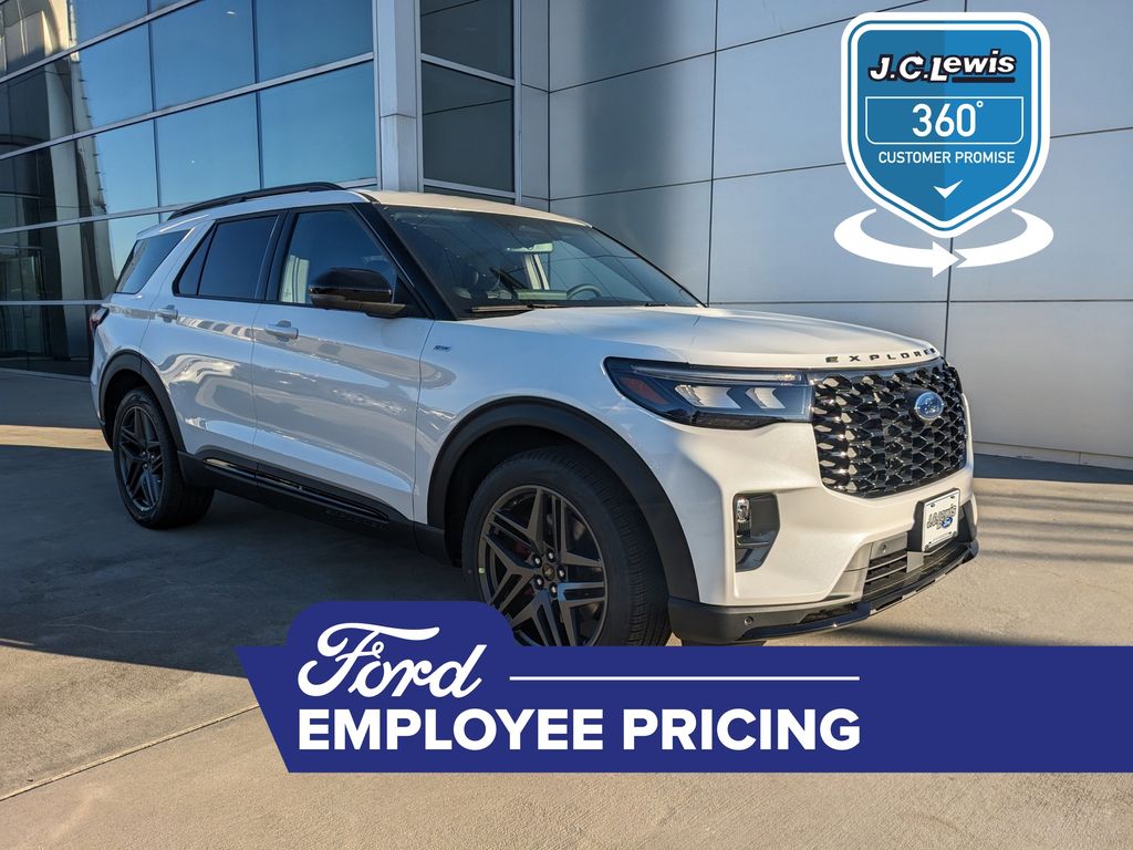 2025 Ford Explorer ST-Line