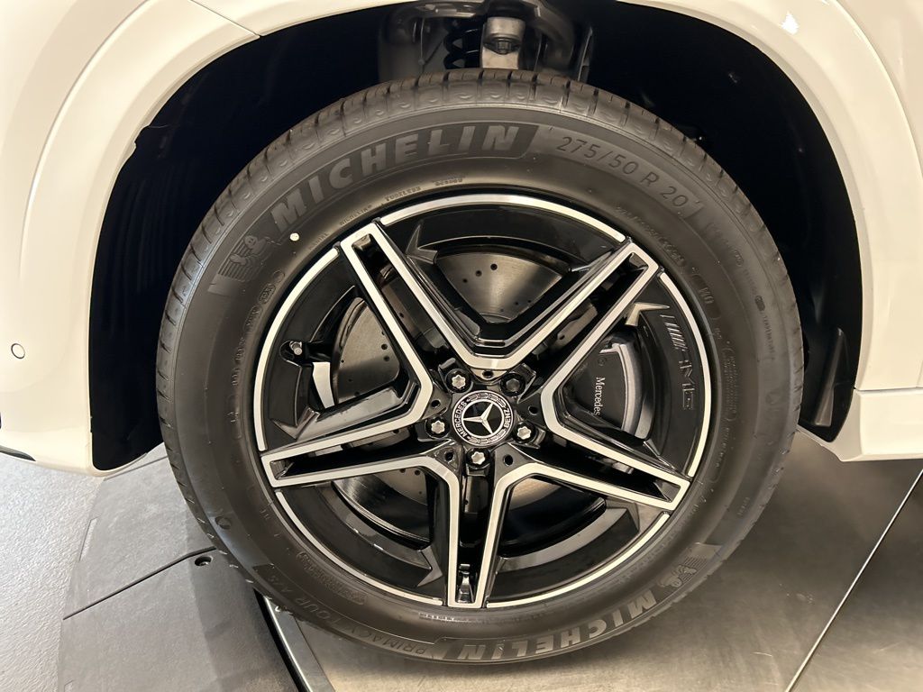 Thumbnail: 2026 Mercedes-Benz GLE - 10