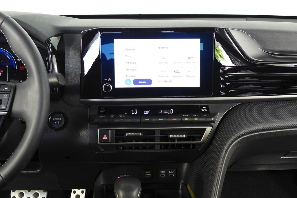 Thumbnail: 2025 Toyota Camry - 25