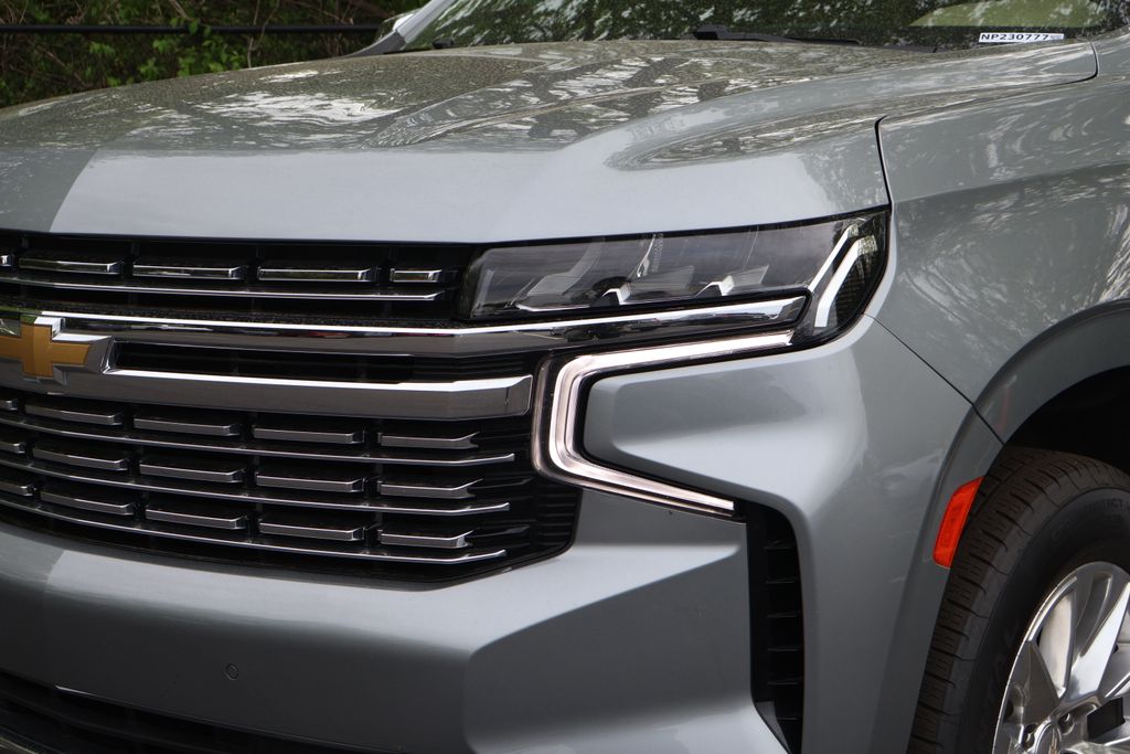 Thumbnail: 2023 Chevrolet Tahoe - 3
