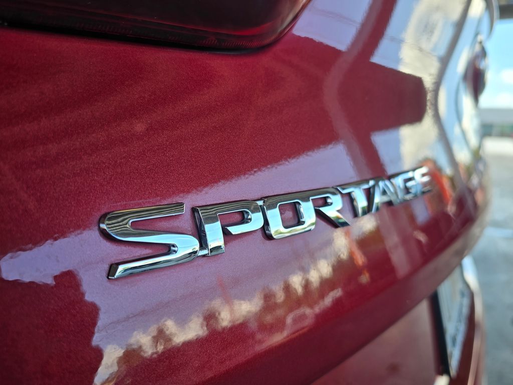 Thumbnail: 2022 Kia Sportage - 28