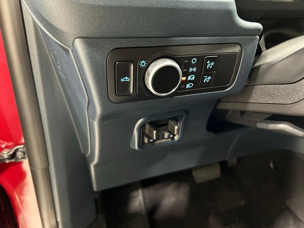 new 2025 Ford Maverick car, priced at $35,080