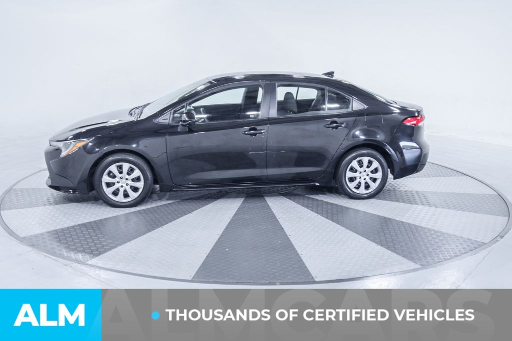 2020 Toyota Corolla LE photo 4