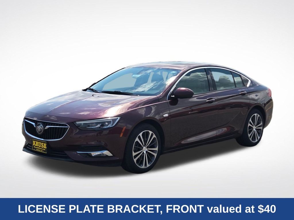 2018 Buick Regal Sportback Essence
