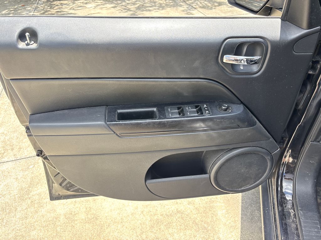 Used 2014 Black Jeep Sport image 16