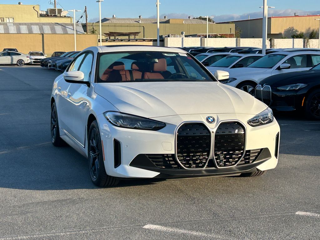 Thumbnail: 2023 BMW i4 - 7