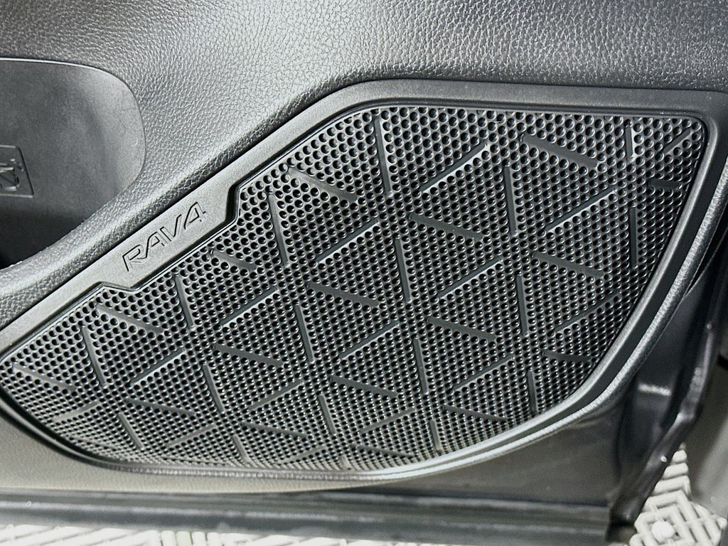 Thumbnail: 2024 Toyota RAV4 - 19