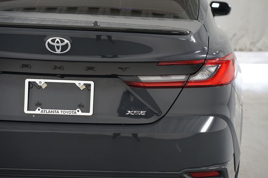 Thumbnail: 2025 Toyota Camry - 10