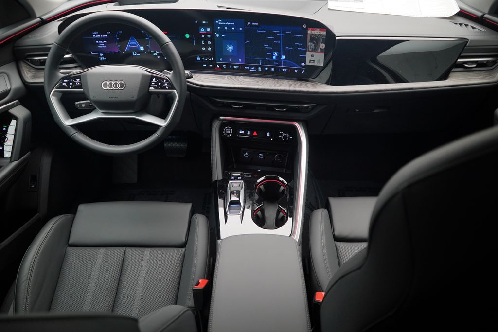 Thumbnail: 2025 Audi Q5 - 8